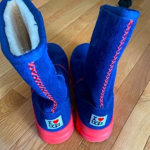 Ugg Navy Heart Boots